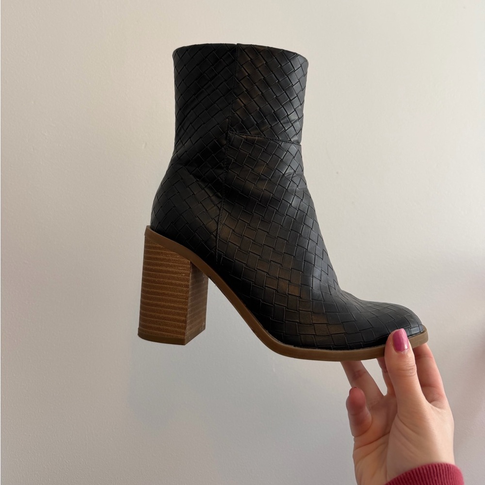 Target Black Woven Block Heel Ankle Boots // Size 5.5